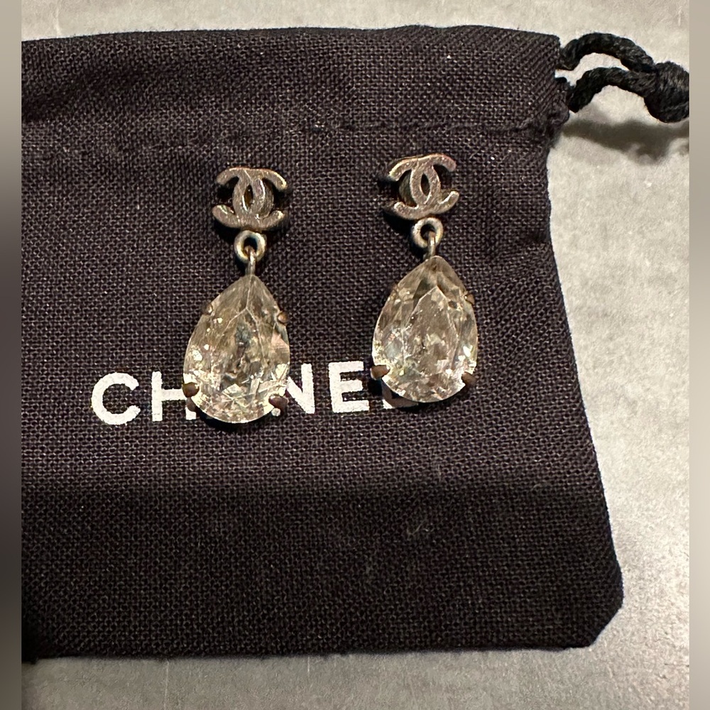 Authentic Chanel Drop Earrings Boucles Oreille